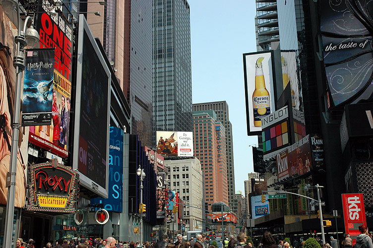 Monday, April 18, 2011 New York 008.JPG